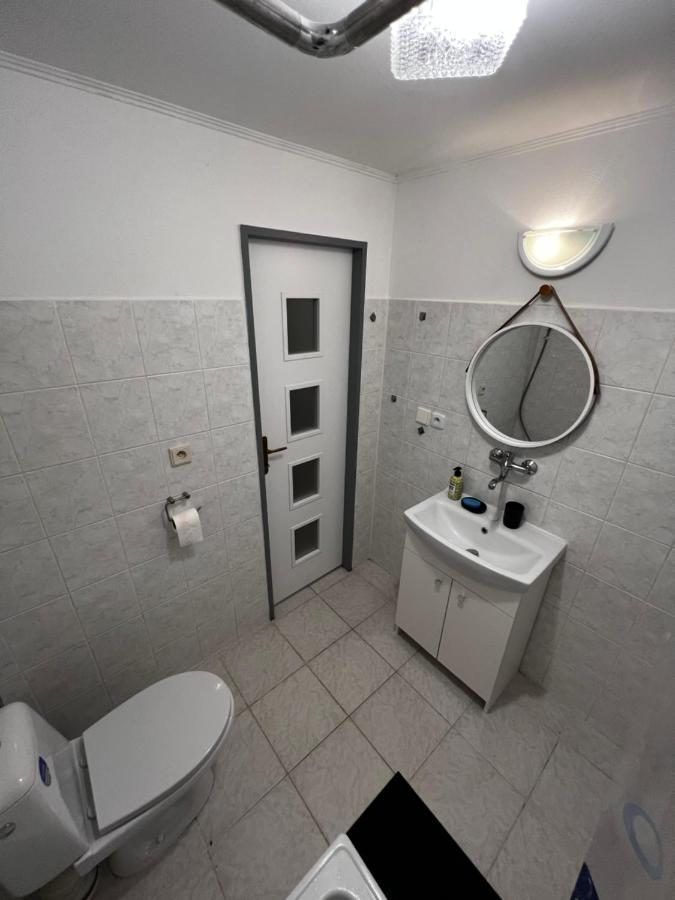 Mlynsky Ostrov Apartment 2 Zdice Екстериор снимка